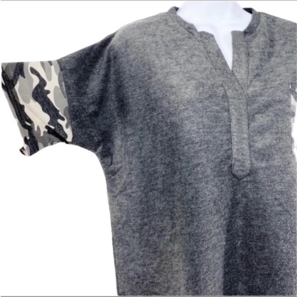 L LOVE camo short sleeve top L gray